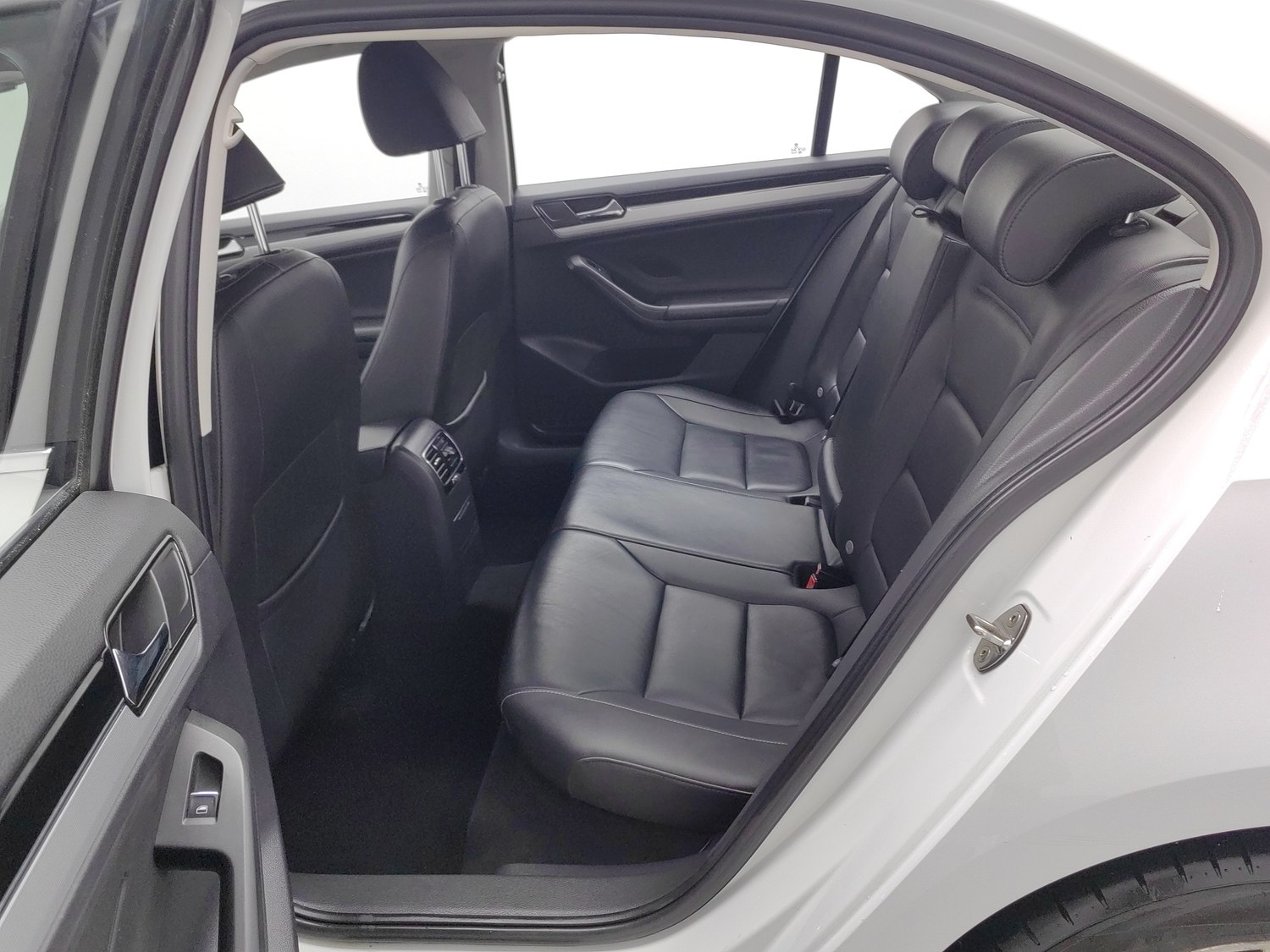 Used Volkswagen Sagitar 2018 1.4 AT