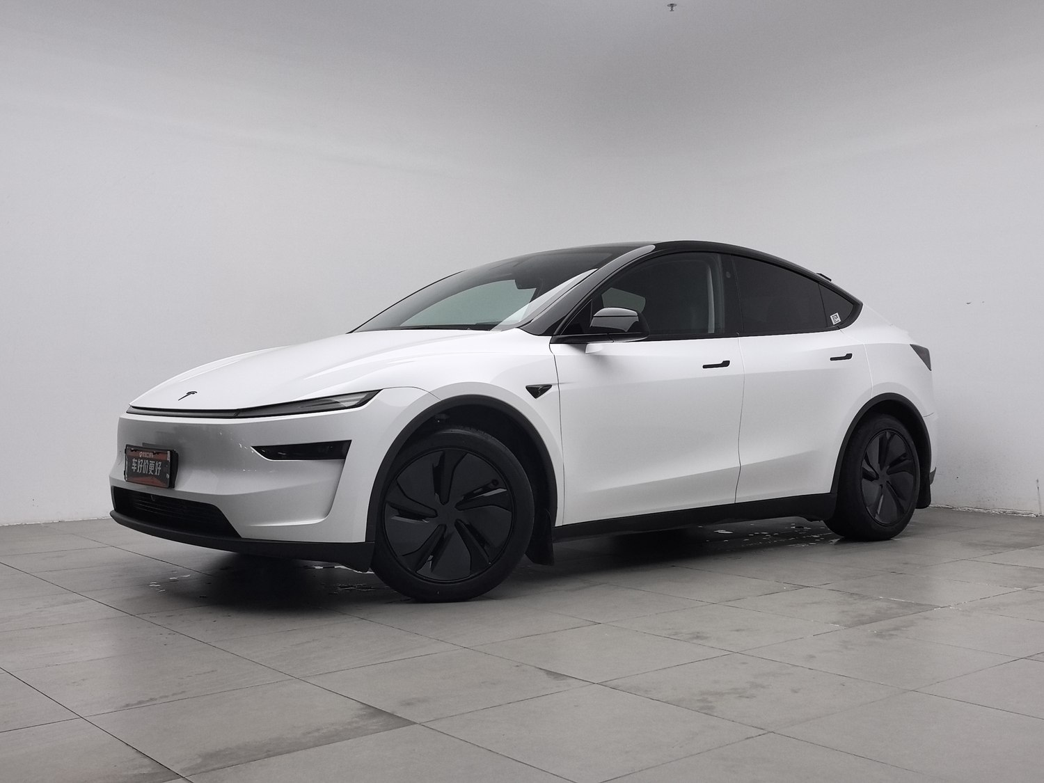 Used Tesla Model Y 2025