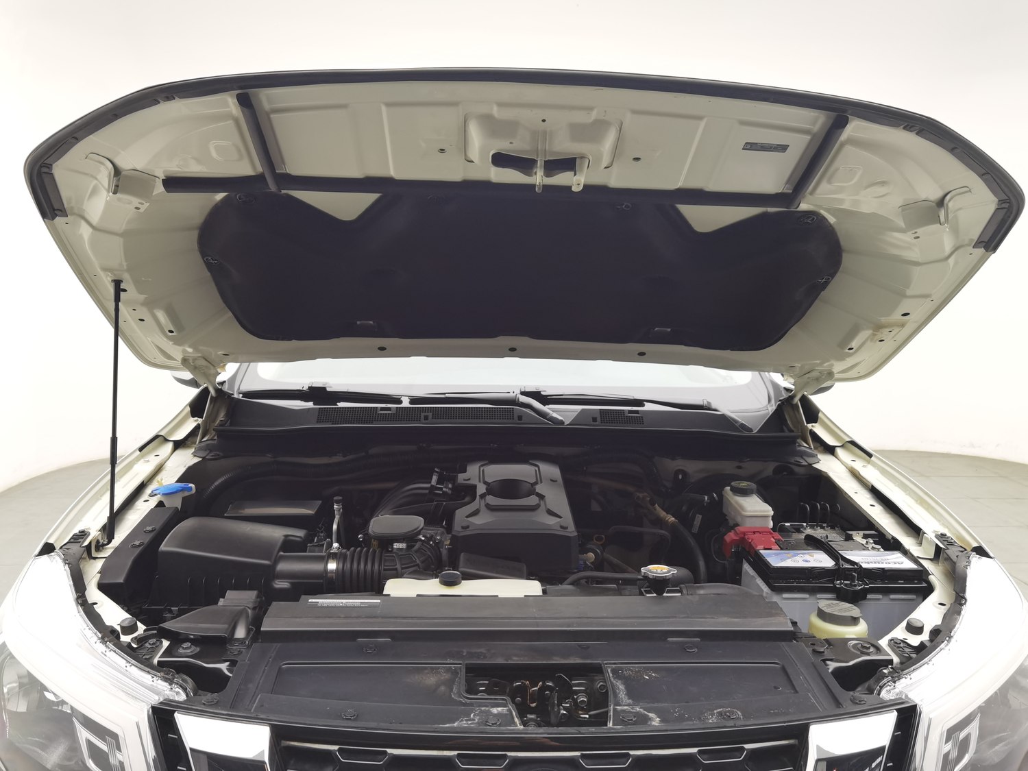Used Nissan Terra 2020 2.5 AT