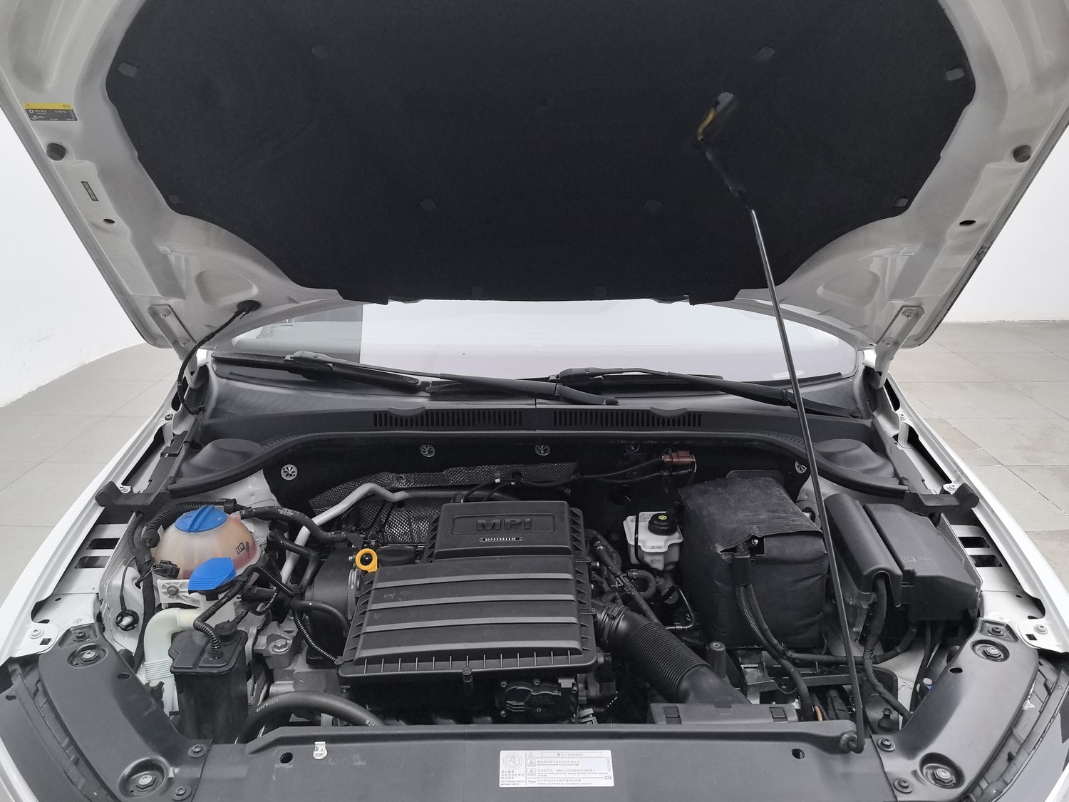 Used Volkswagen Sagitar 2018 1.6 MT