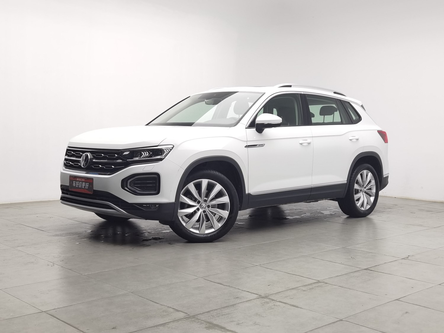 Used Volkswagen Tayron 2019 2.0 AT