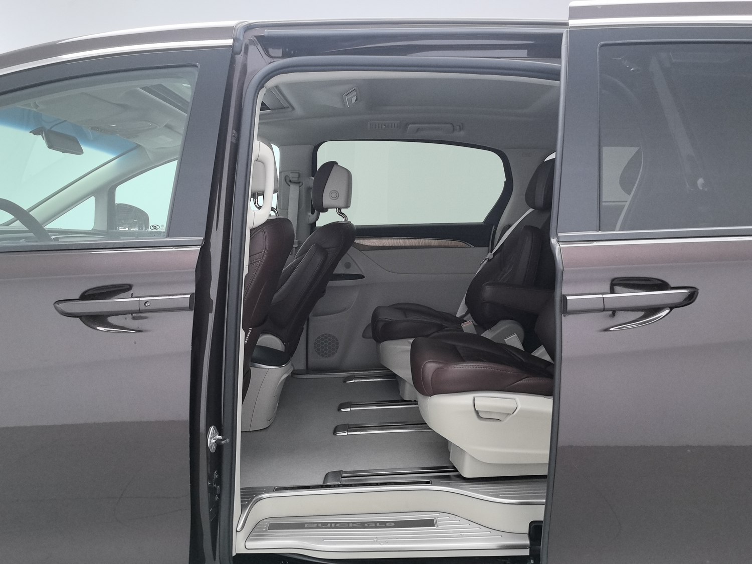 Used Buick GL8 2017 2.0 AT