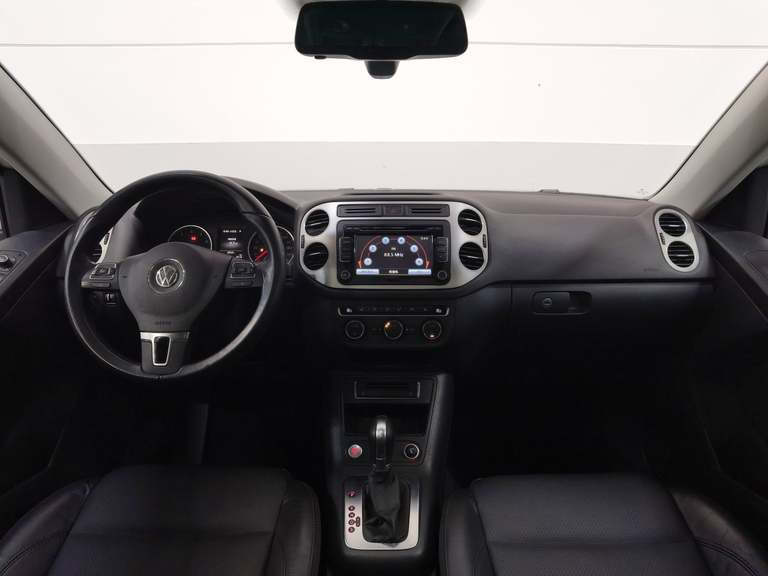 Used Volkswagen Tiguan 2015 1.8 AT