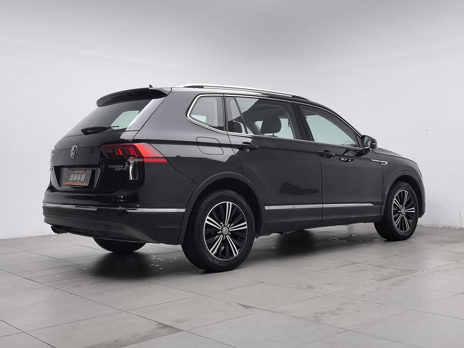 Used Volkswagen Tiguan L 2019 2.0 AT