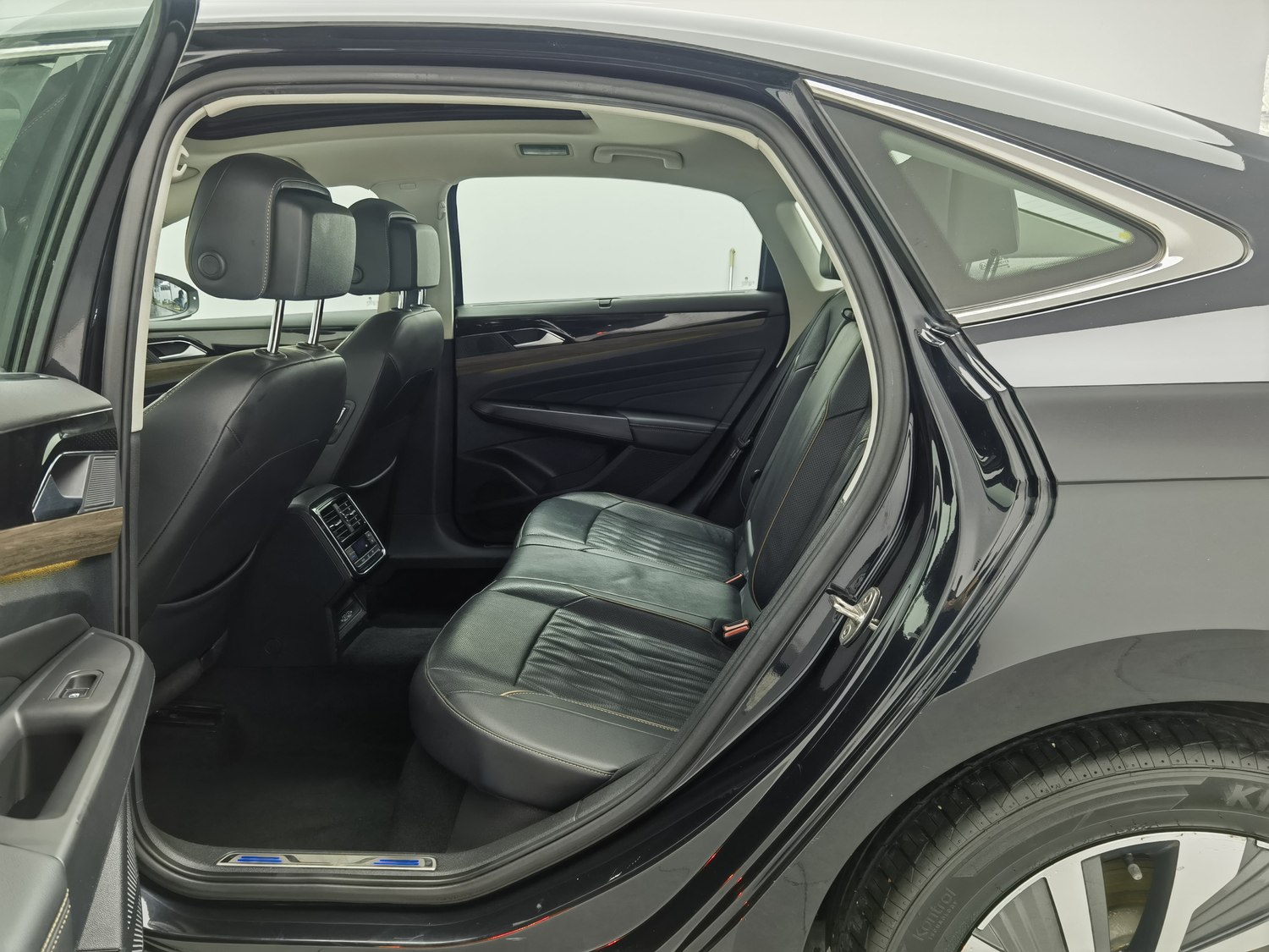 Used Volkswagen Passat EV 2020 1.4 AT