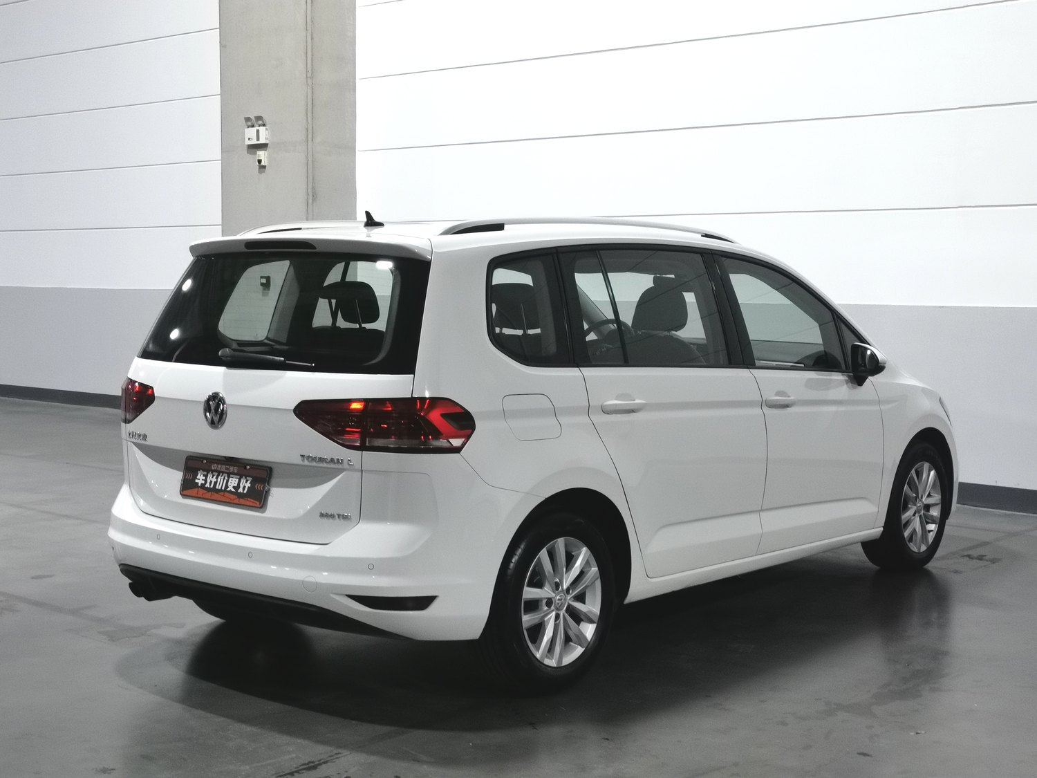 Used Volkswagen Touran 2016 1.4 AT