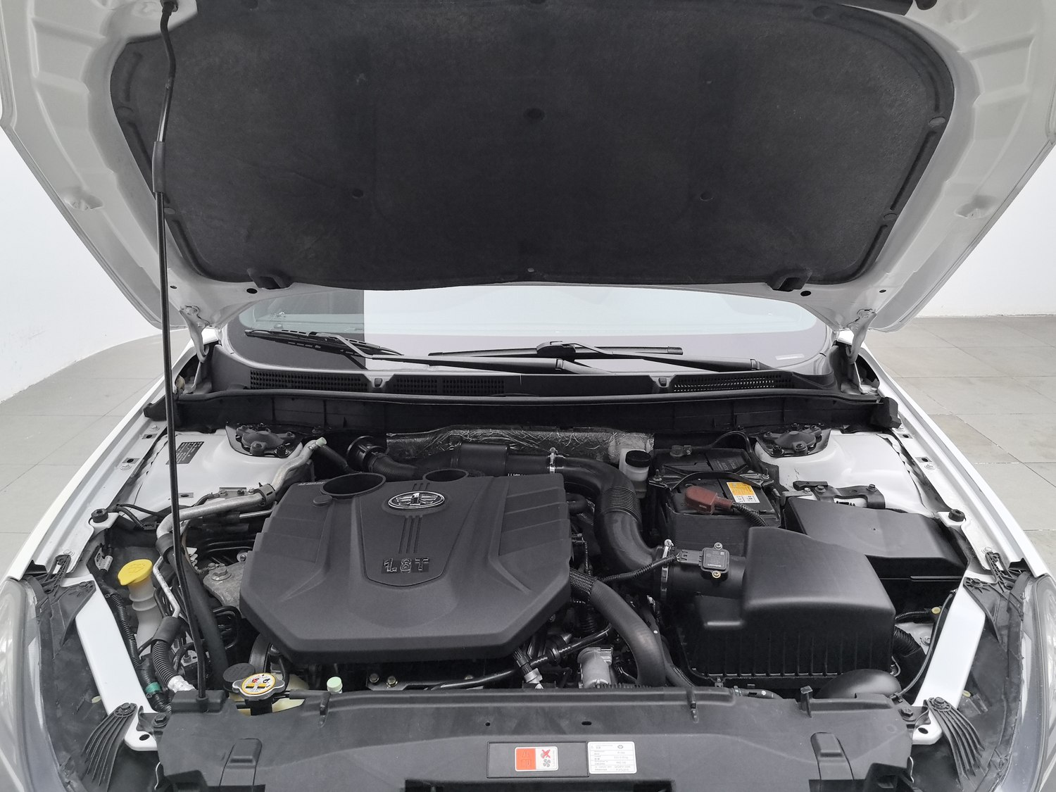 Used Bestune B70 2014 1.8 AT