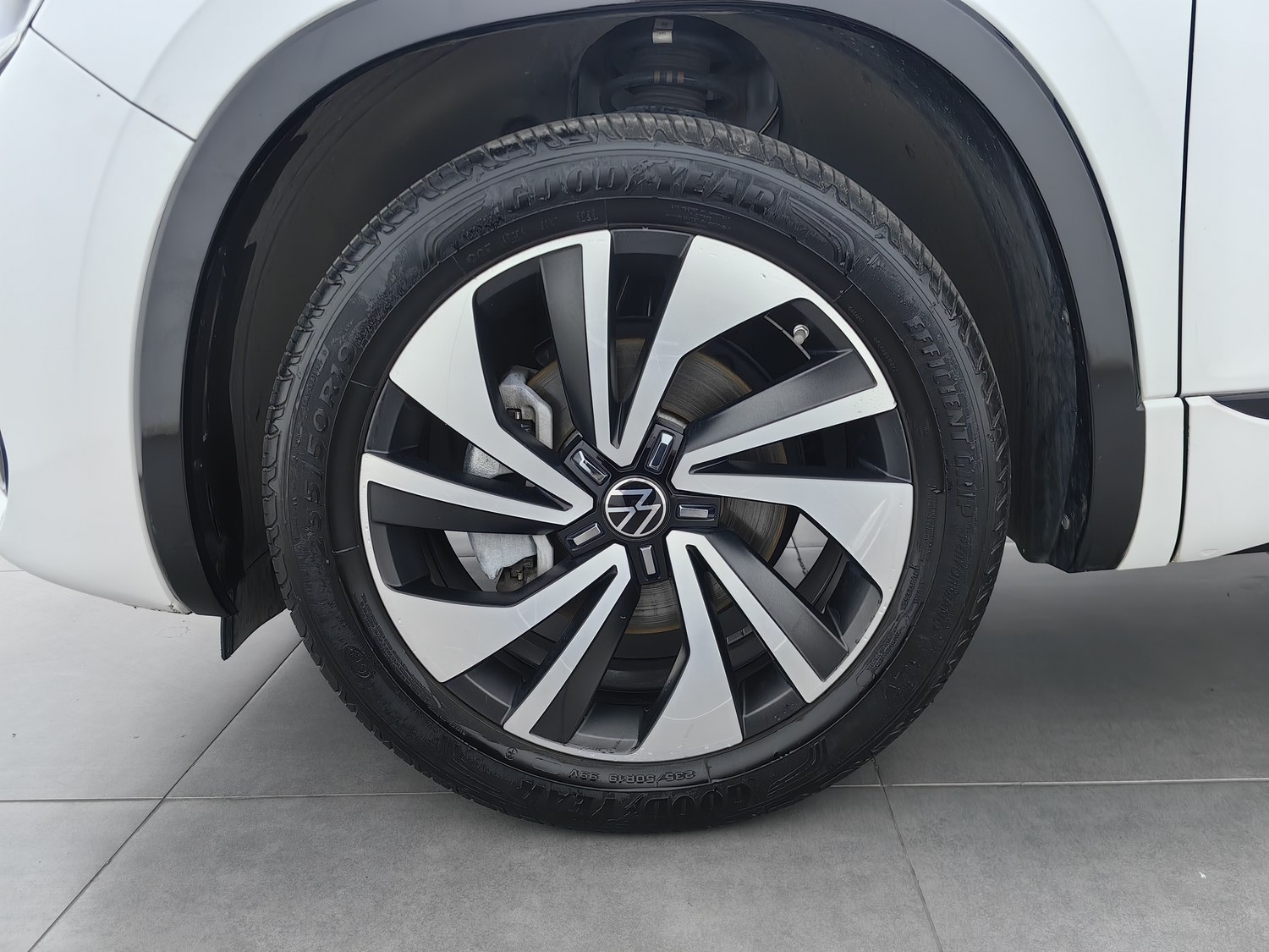 Used Volkswagen Tayron X 2023 2.0 AT