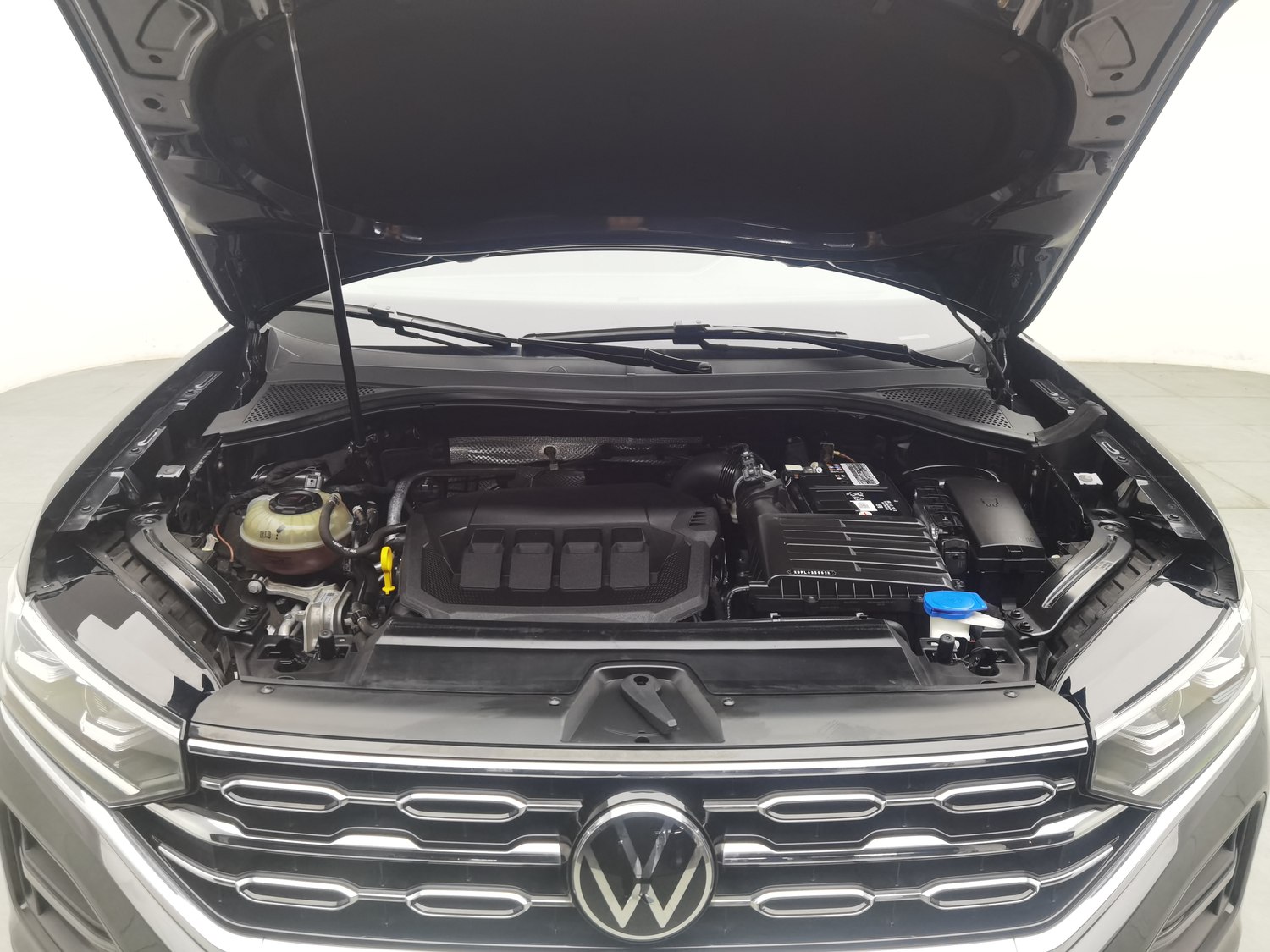 Used Volkswagen Tayron 2021 2.0 AT