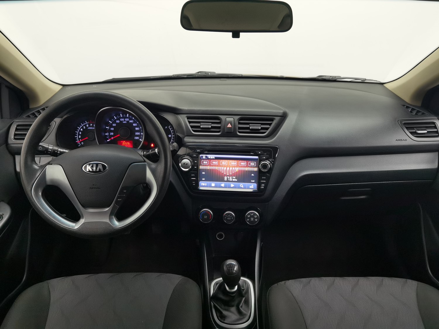 Used Kia K2 2015 1.4 MT