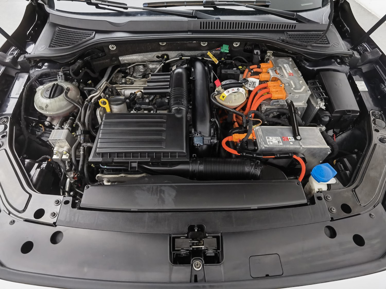Used Volkswagen Passat EV 2020 1.4 AT