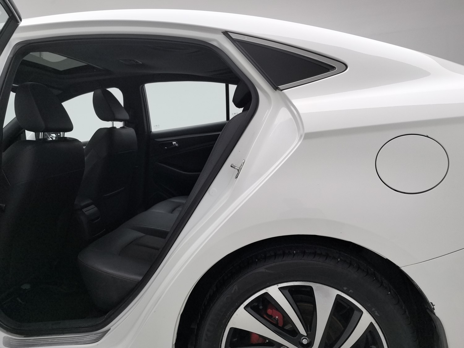 Used Bestune B70 2014 1.8 AT