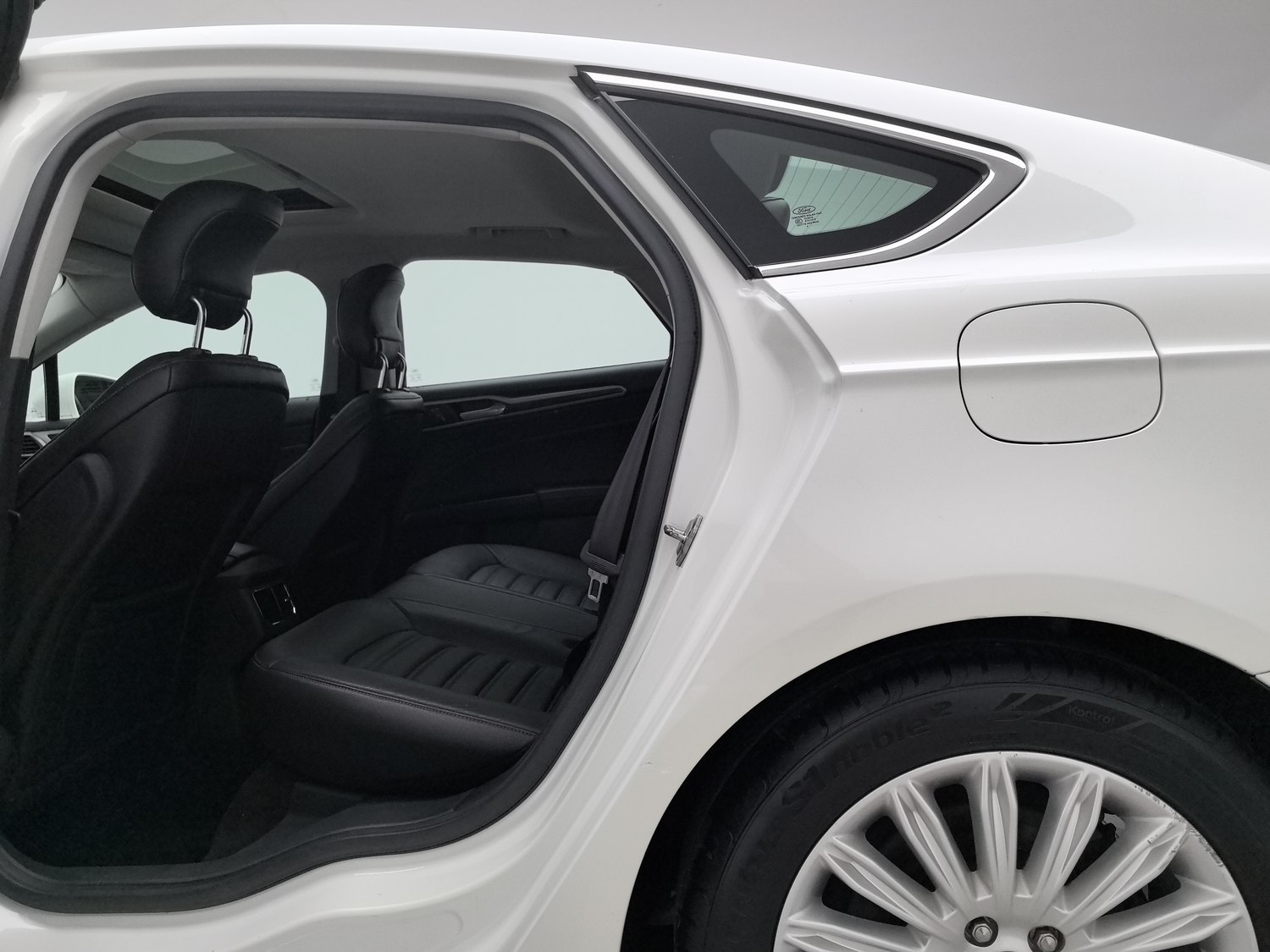 Used Ford Mondeo 2013 2.0 AT