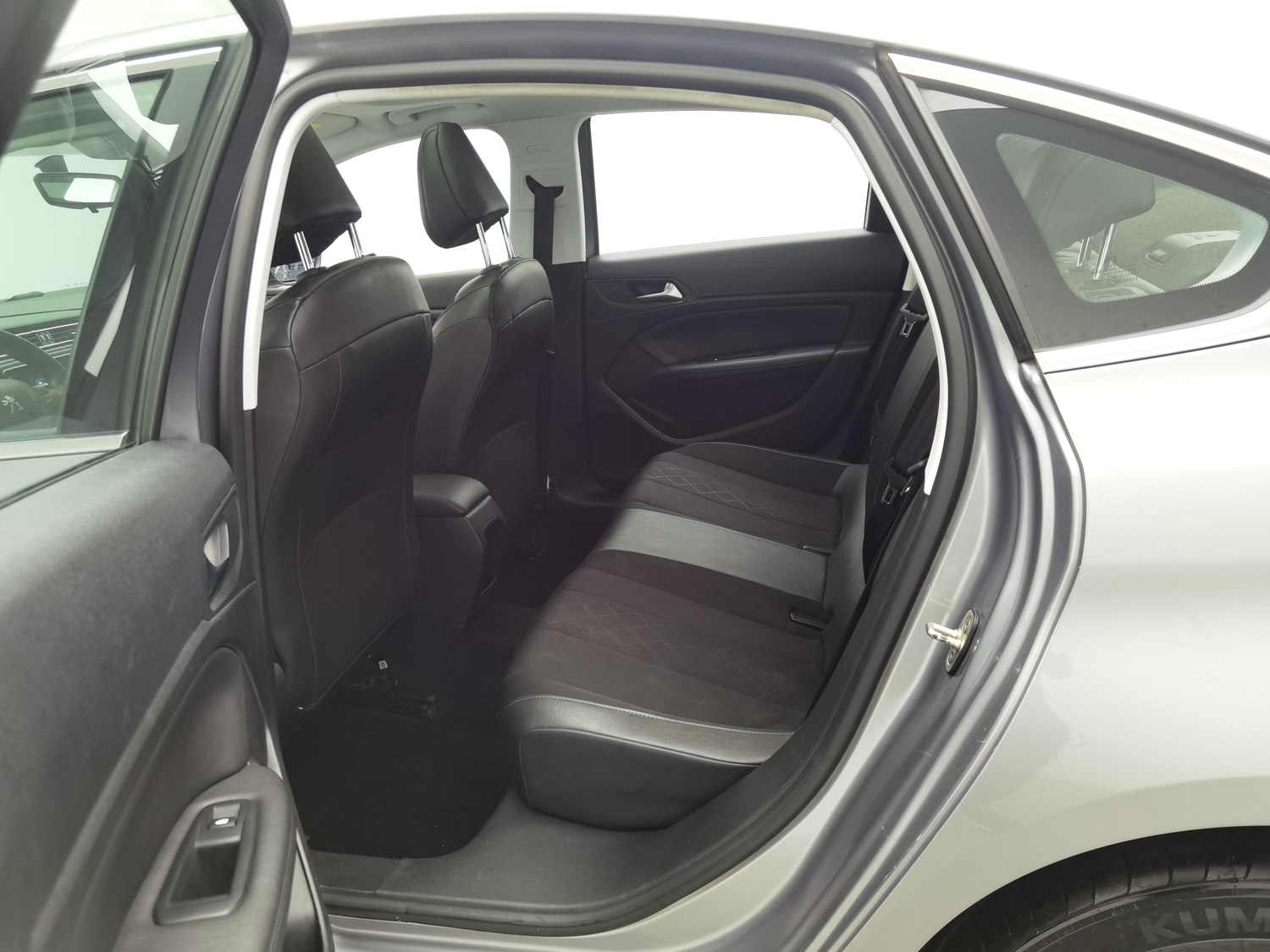Used Peugeot 308 2016 1.6 AT