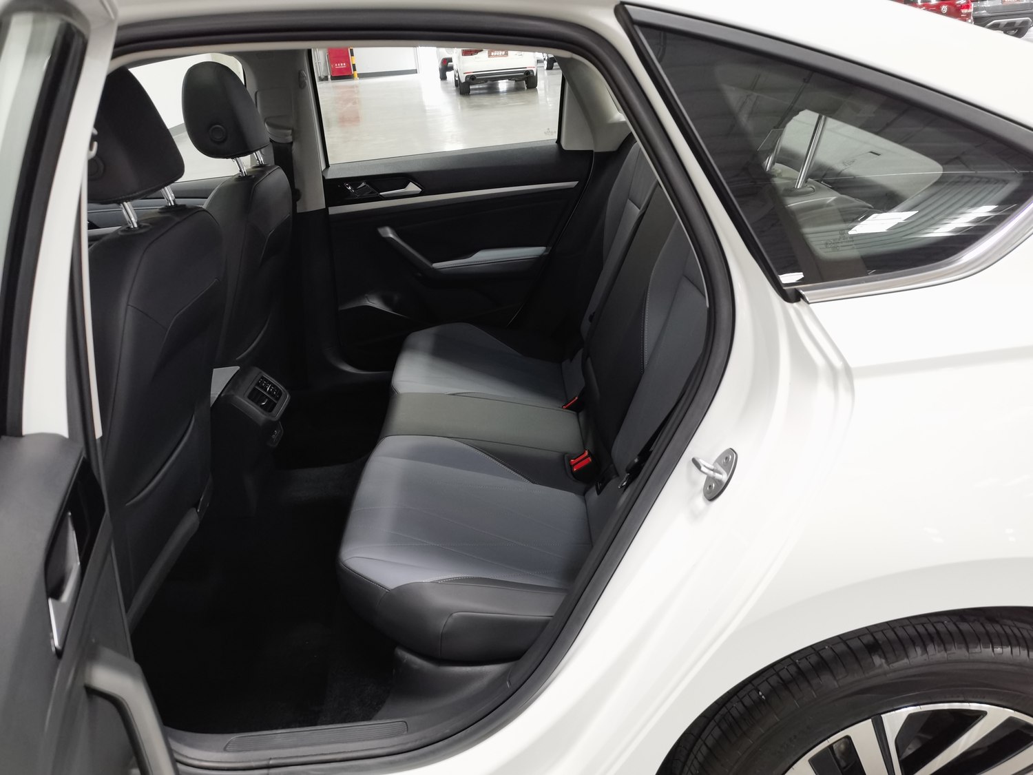 Used Volkswagen Lavida 2024 1.5 AT