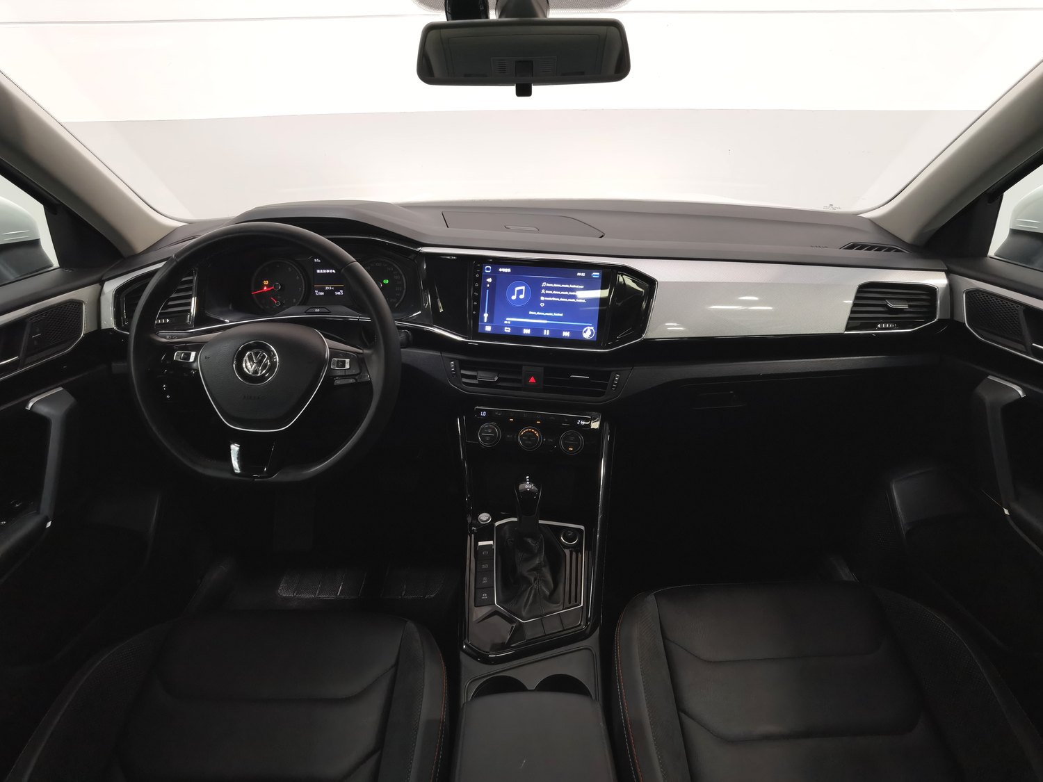 Used Volkswagen Tayron 2019 2.0 AT