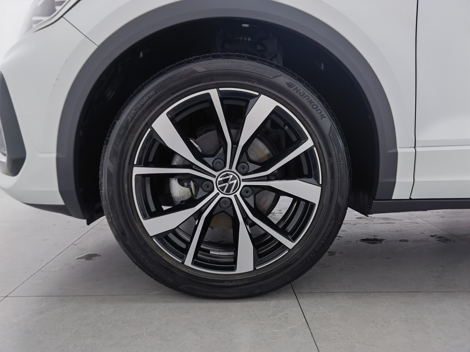Used Volkswagen T-Roc 2023 1.5 AT