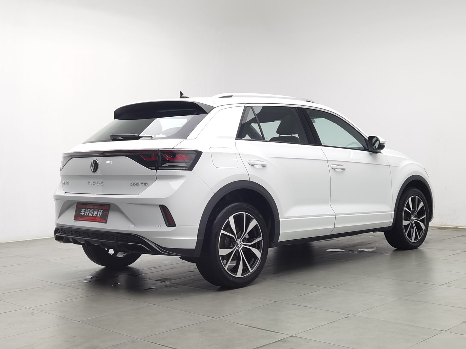 Used Volkswagen T-Roc 2026 1.5 AT