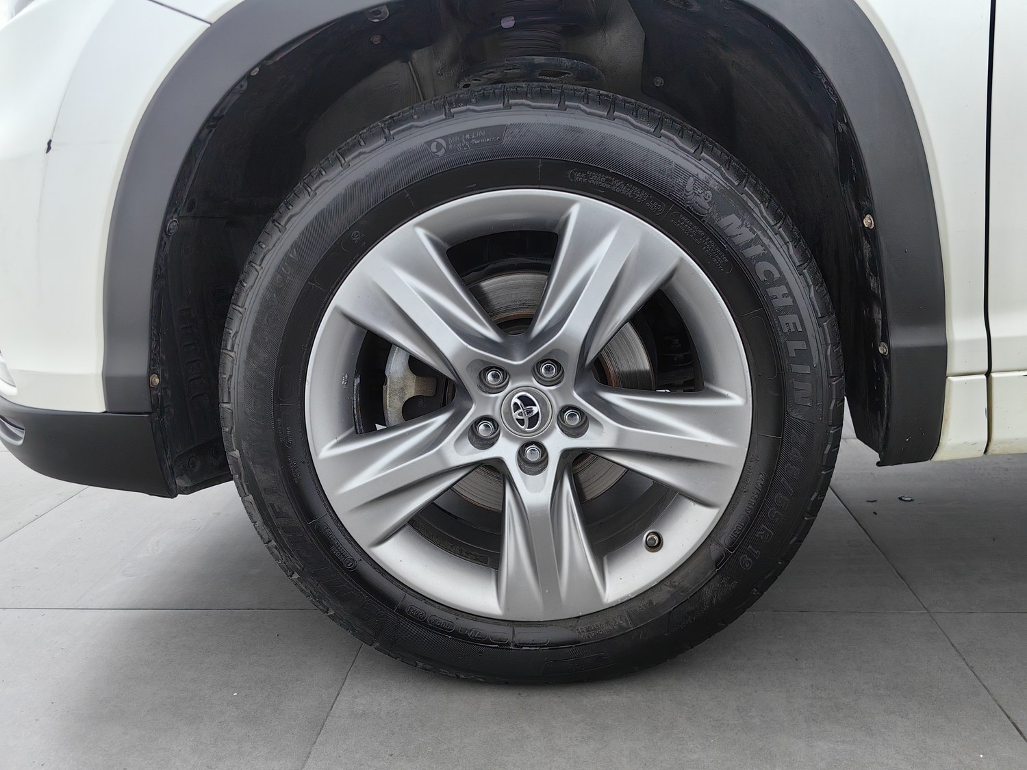 Used Toyota Highlander 2015 2.0 AT