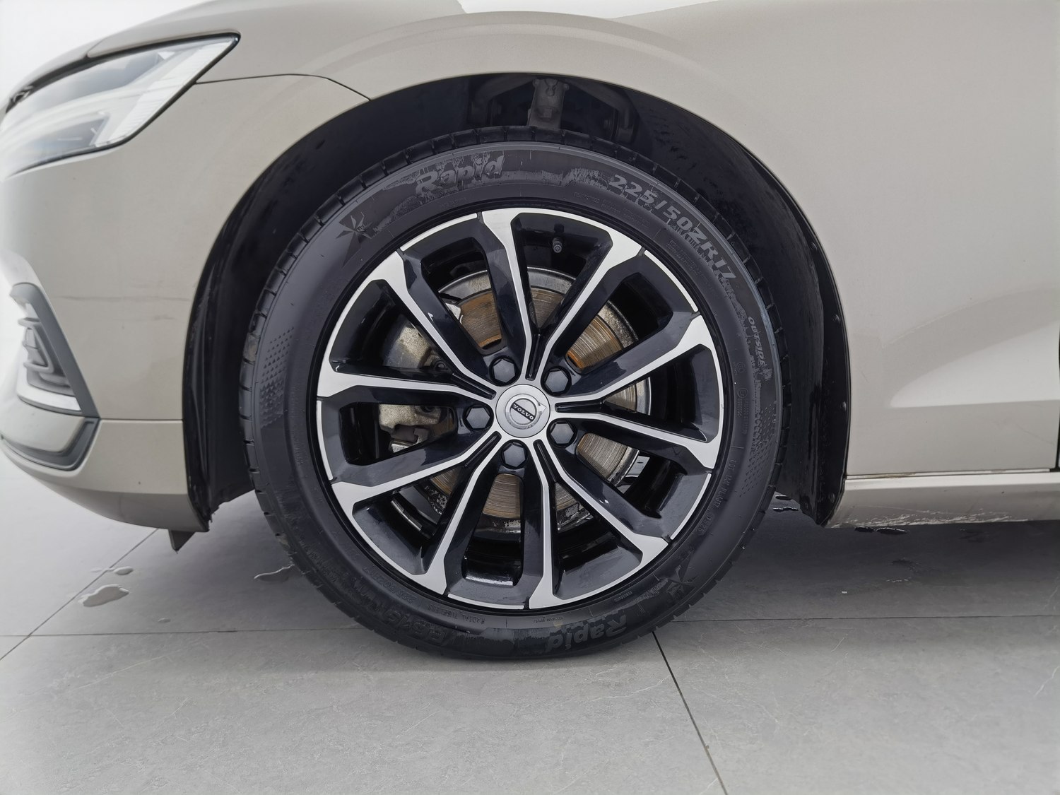 Used Volvo S60 2021 2.0 AT
