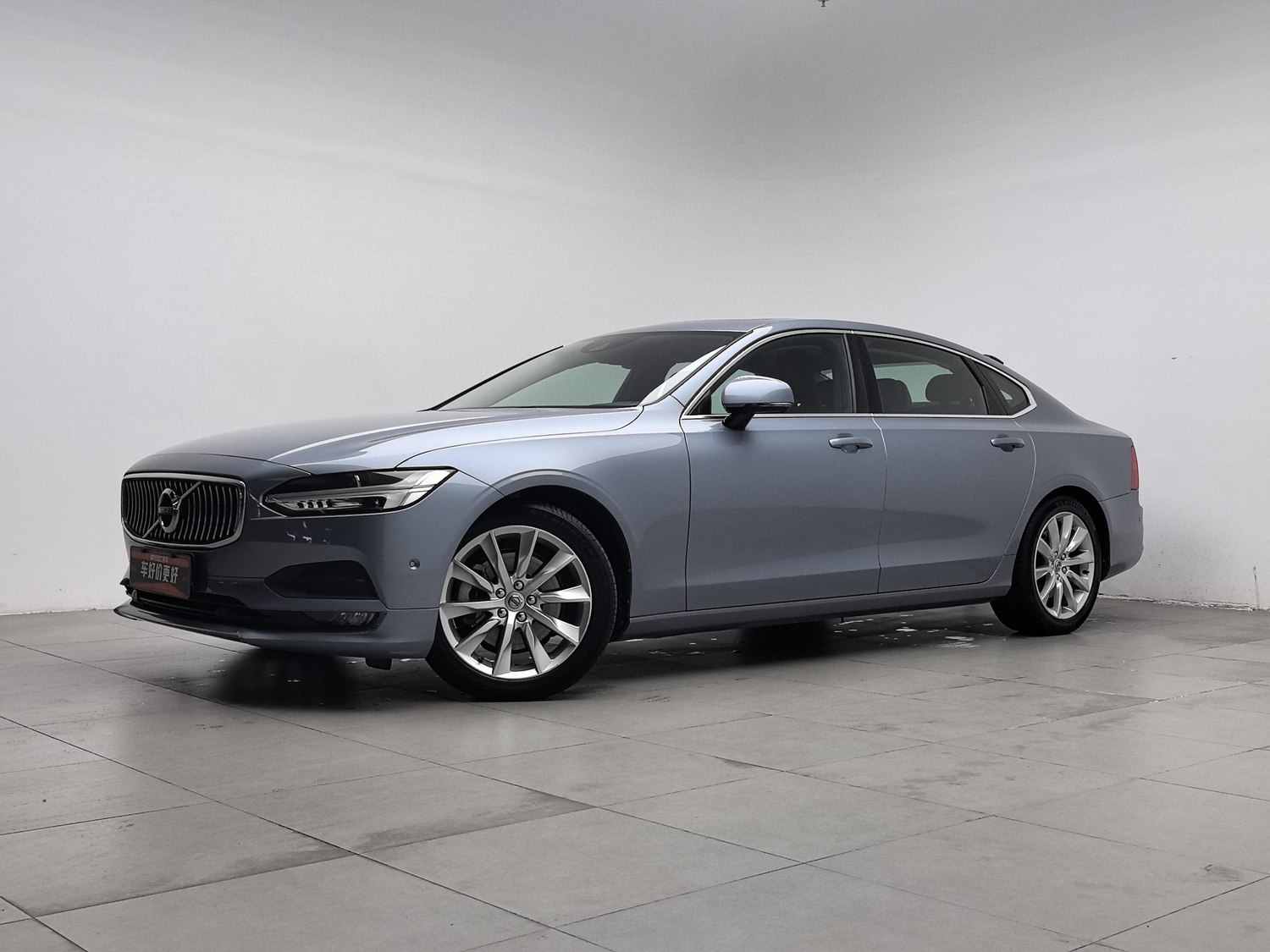 Used Volvo S90 2017 2.0 AT