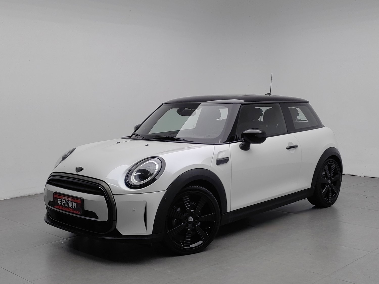 Used MINI MINI 2023 1.5 AT