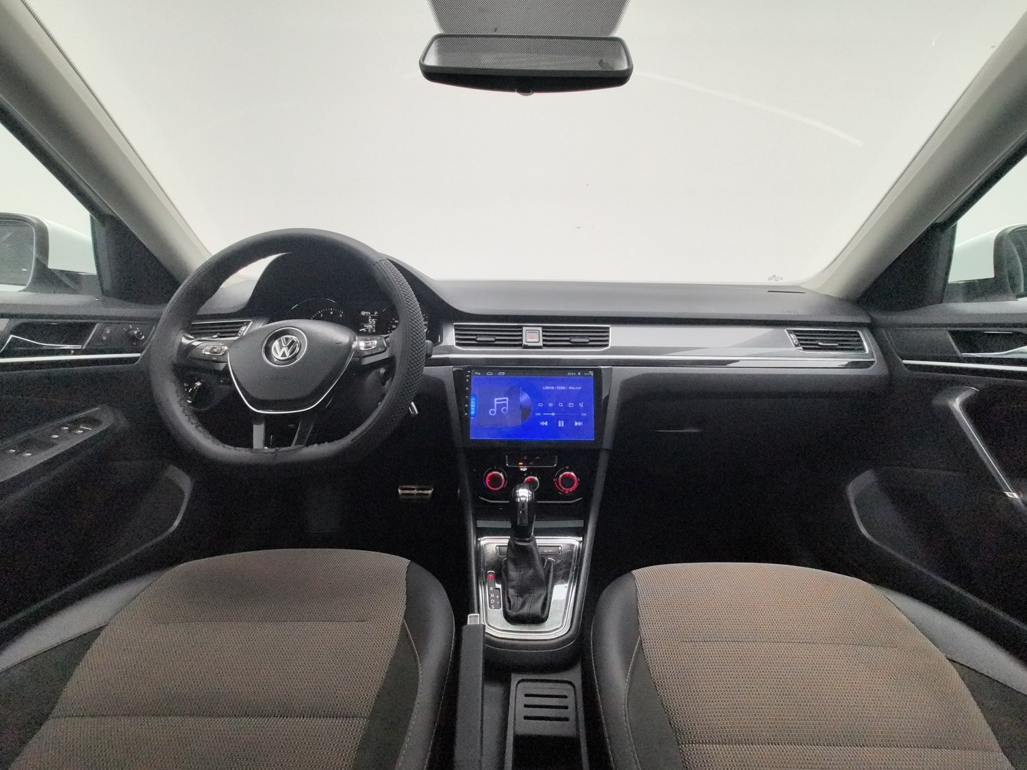 Used Volkswagen C-Trek 2018 1.5 AT