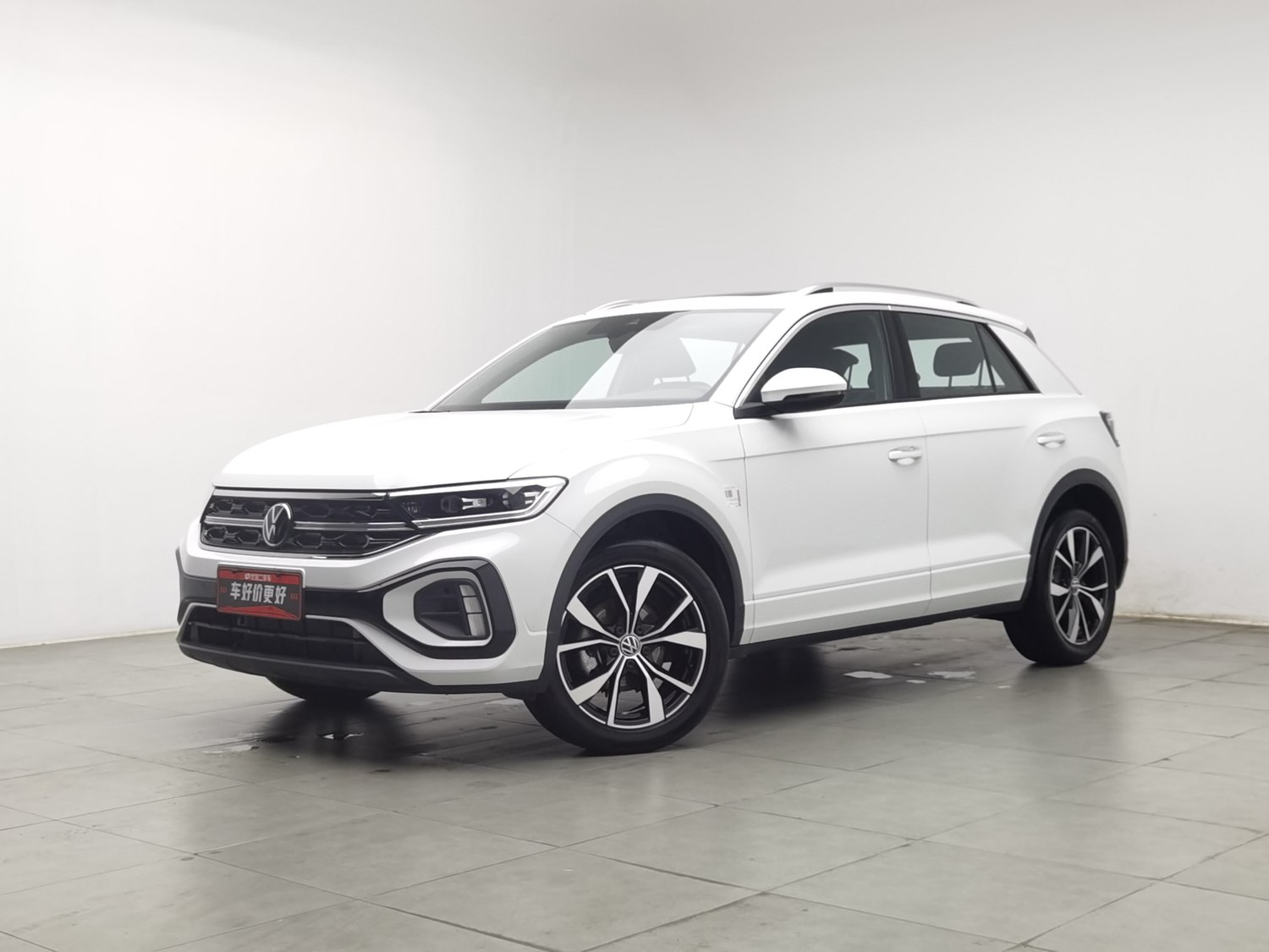 Used Volkswagen T-Roc 2026 1.5 AT