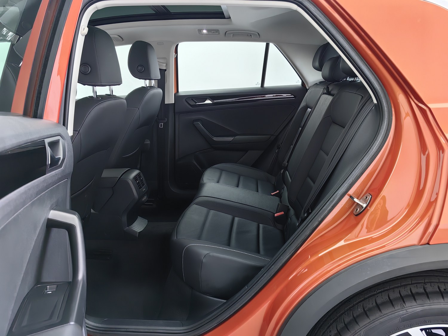 Used Volkswagen T-Roc 2019 1.4 AT