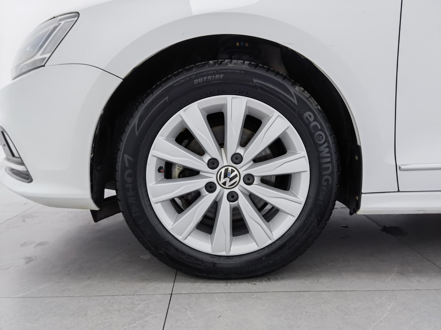 Used Volkswagen Sagitar 2015 1.6 AT