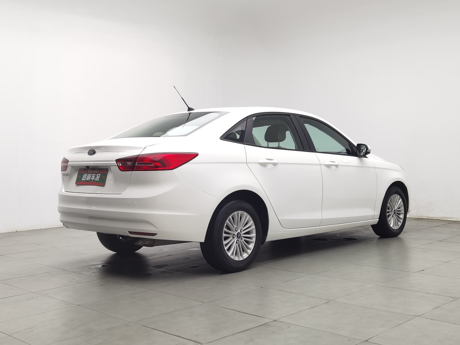 Used Ford Escort 2015 1.5 AT