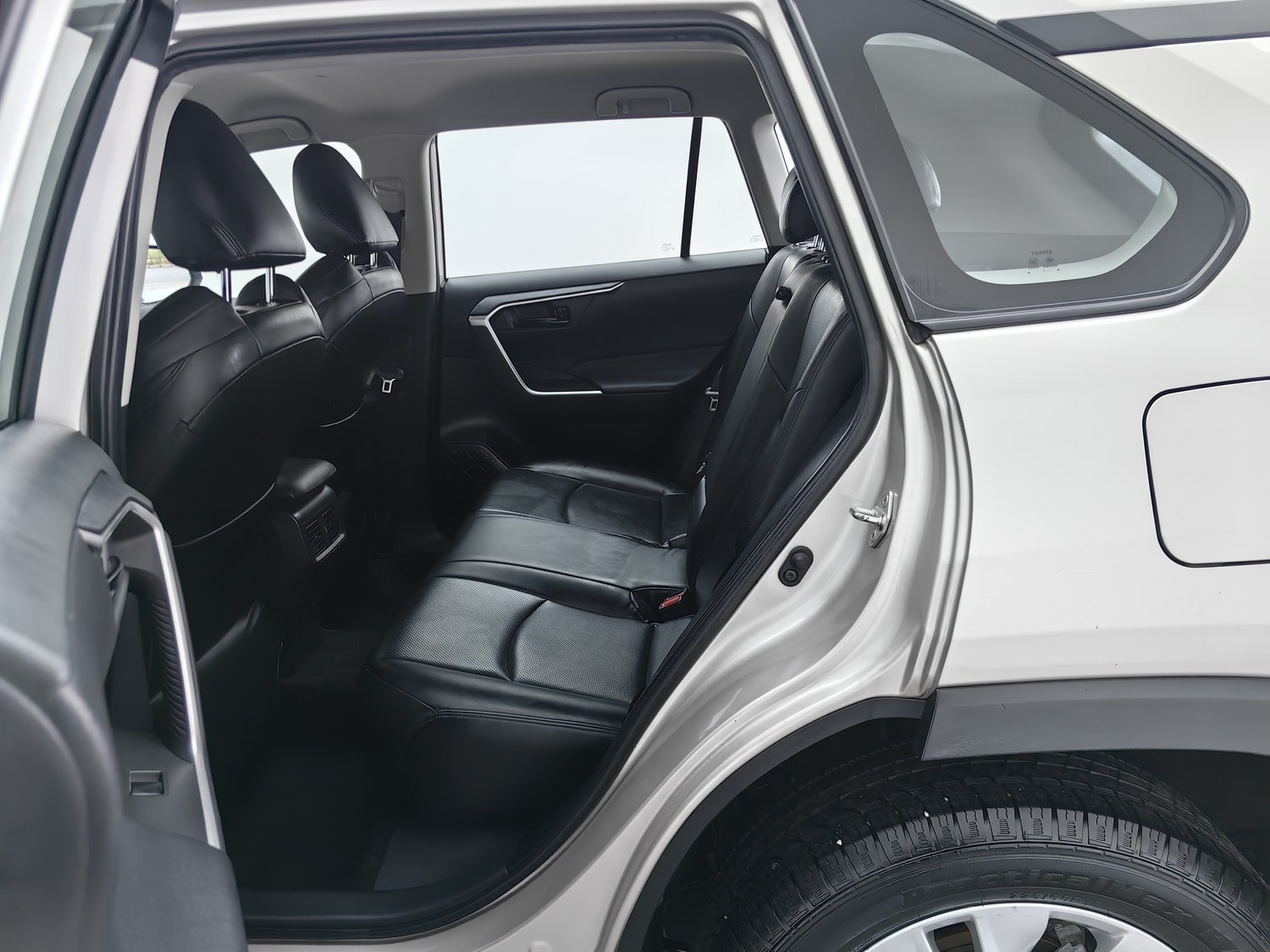 Used Toyota Wildlander 2022 2.0 AT