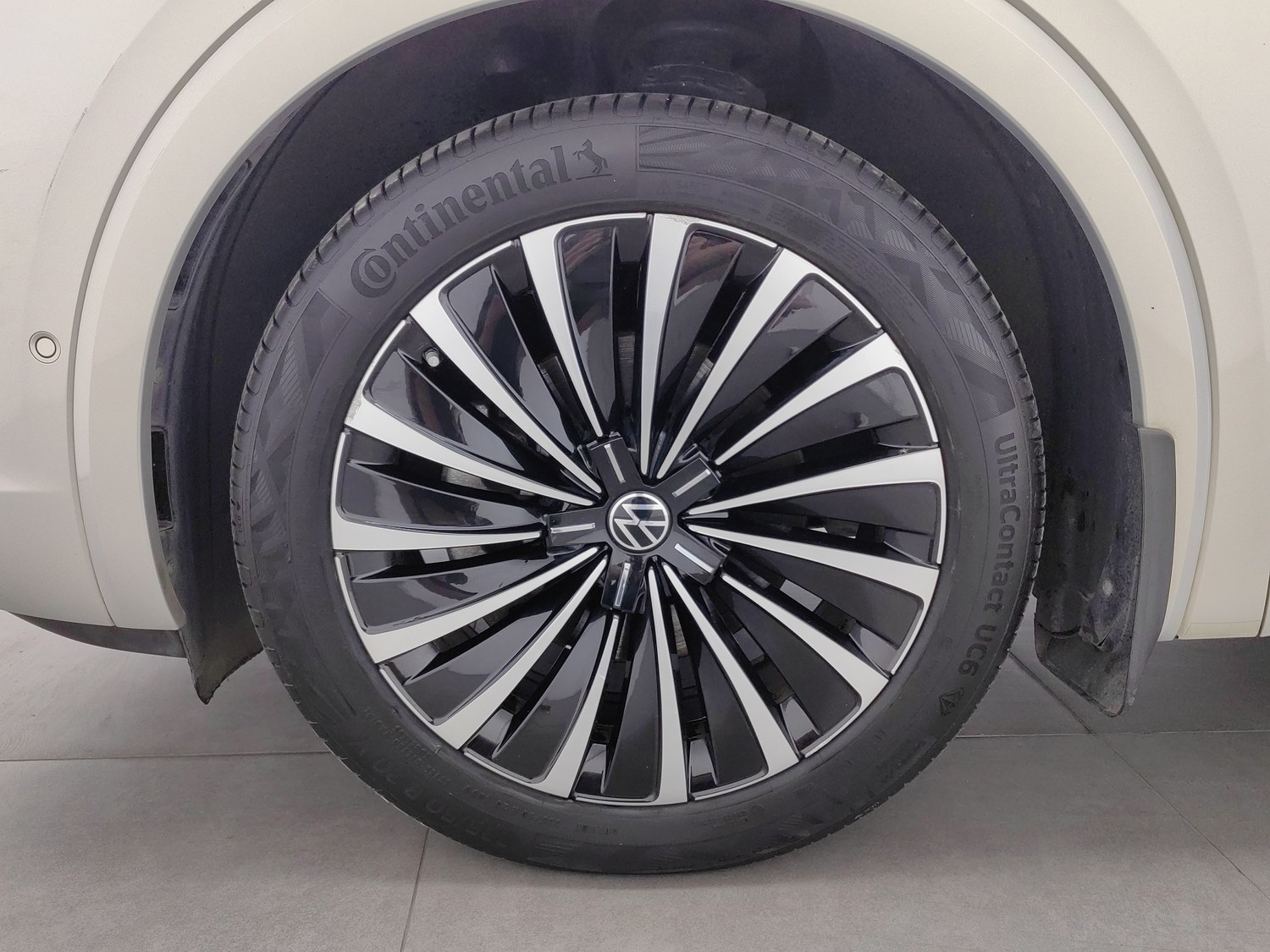 Used Volkswagen Viloran 2020 2.0 AT