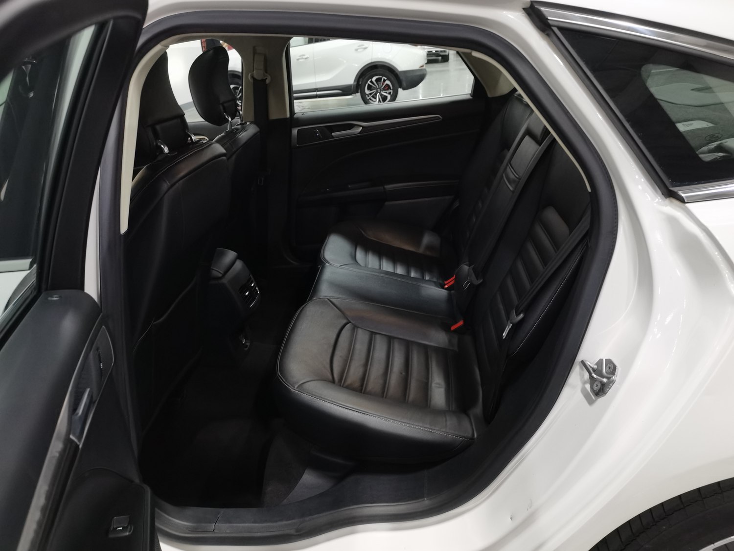 Used Ford Mondeo EV 2018 2.0 AT