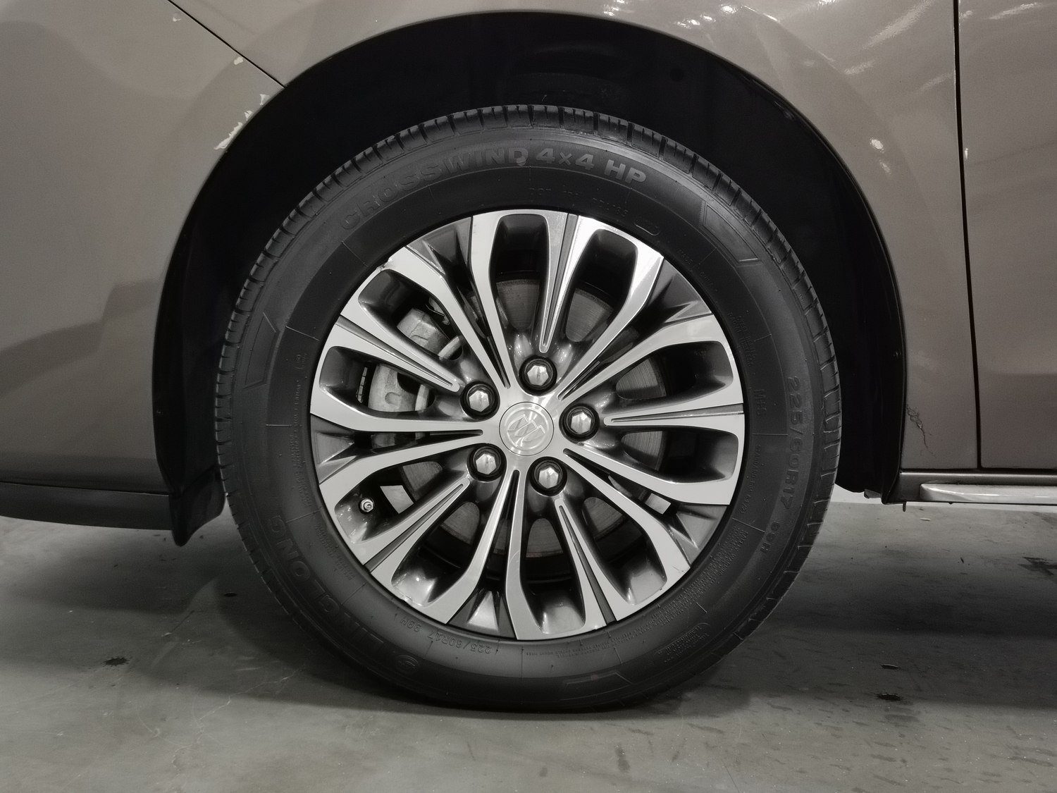 Used Buick GL8 2023 2.0 AT