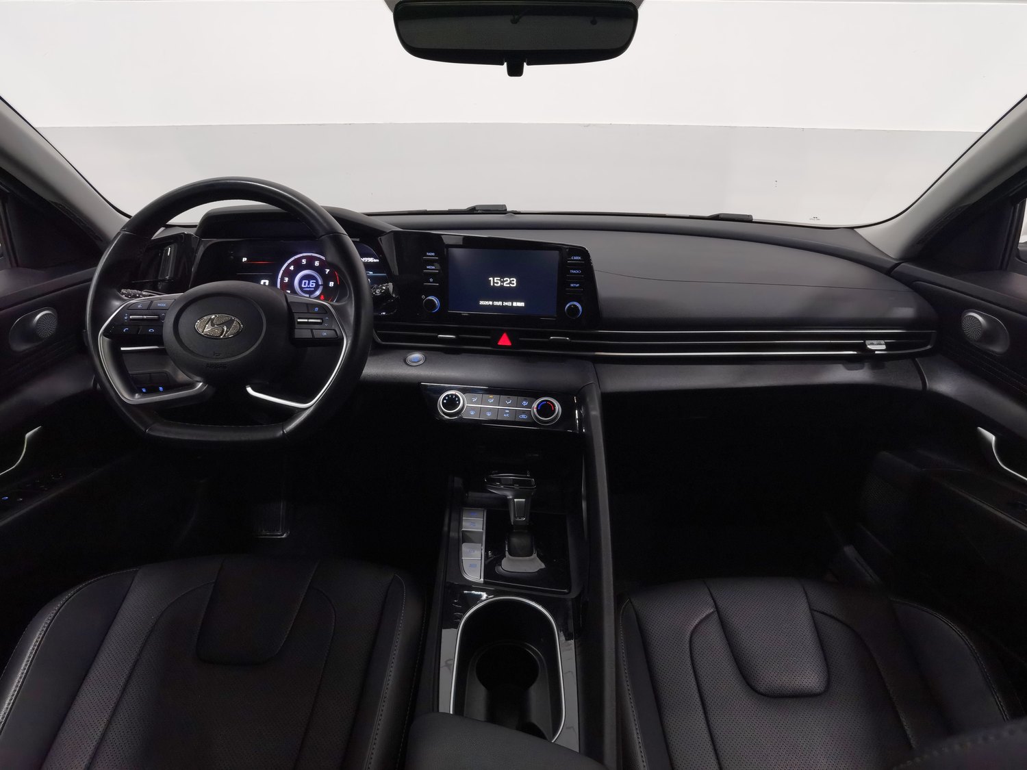 Used Hyundai Elantra 2021 1.5 AT