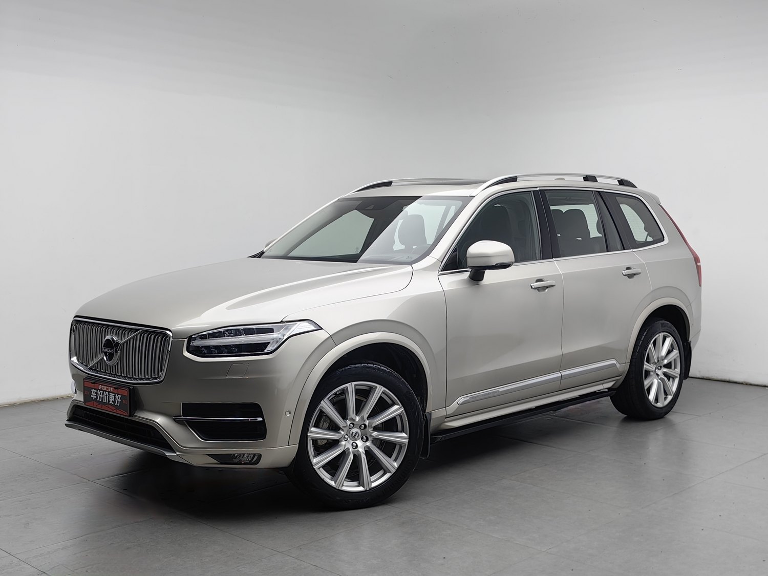 Used Volvo XC90 2018 2.0 AT