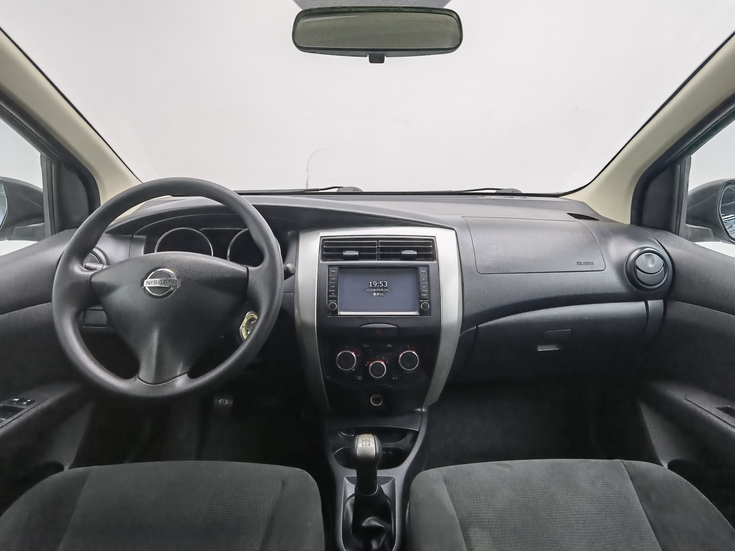 Used Nissan Livina 2015 1.6 MT