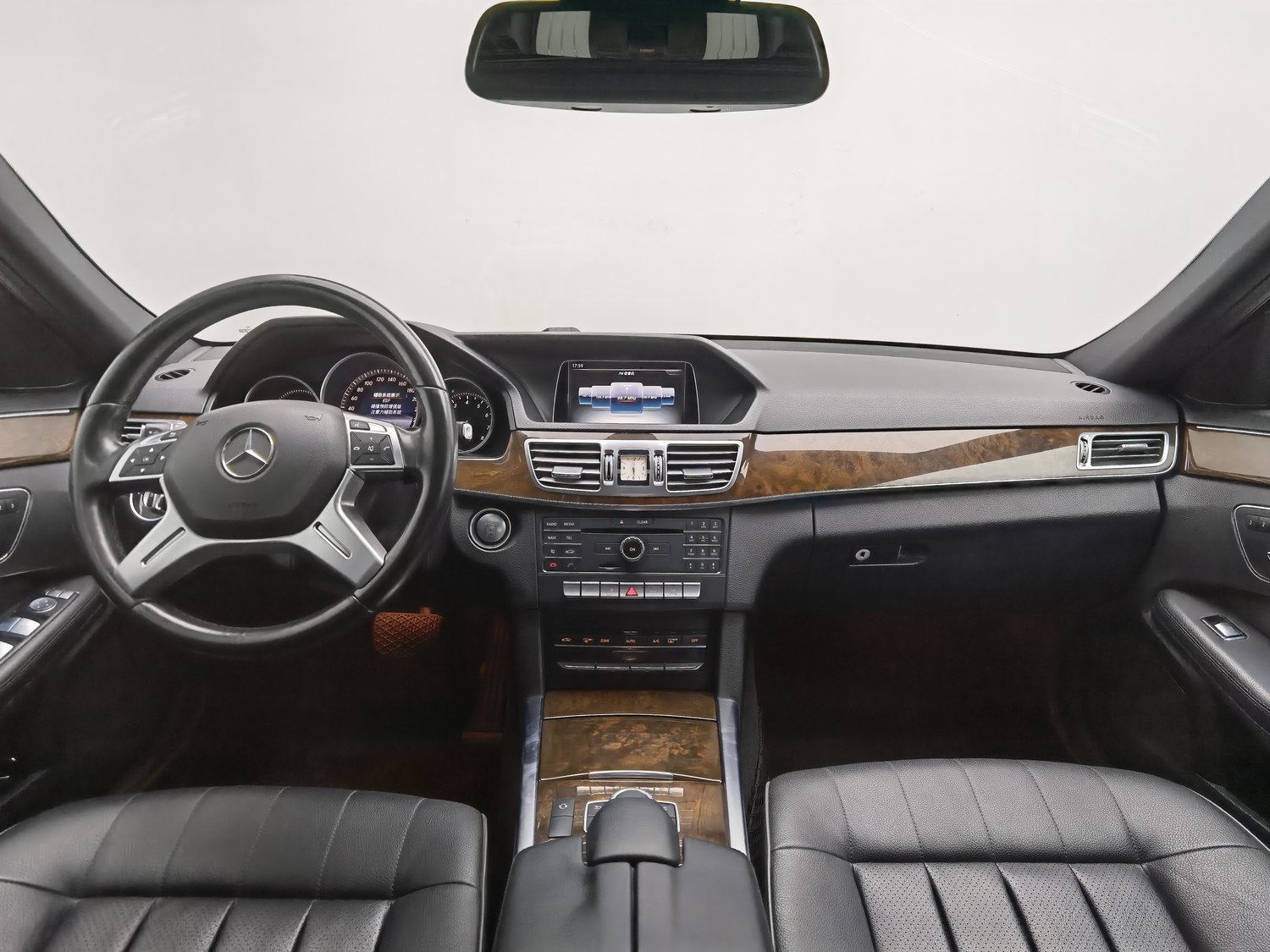 Used Mercedes-Benz E-Class 2015 2.0 AT