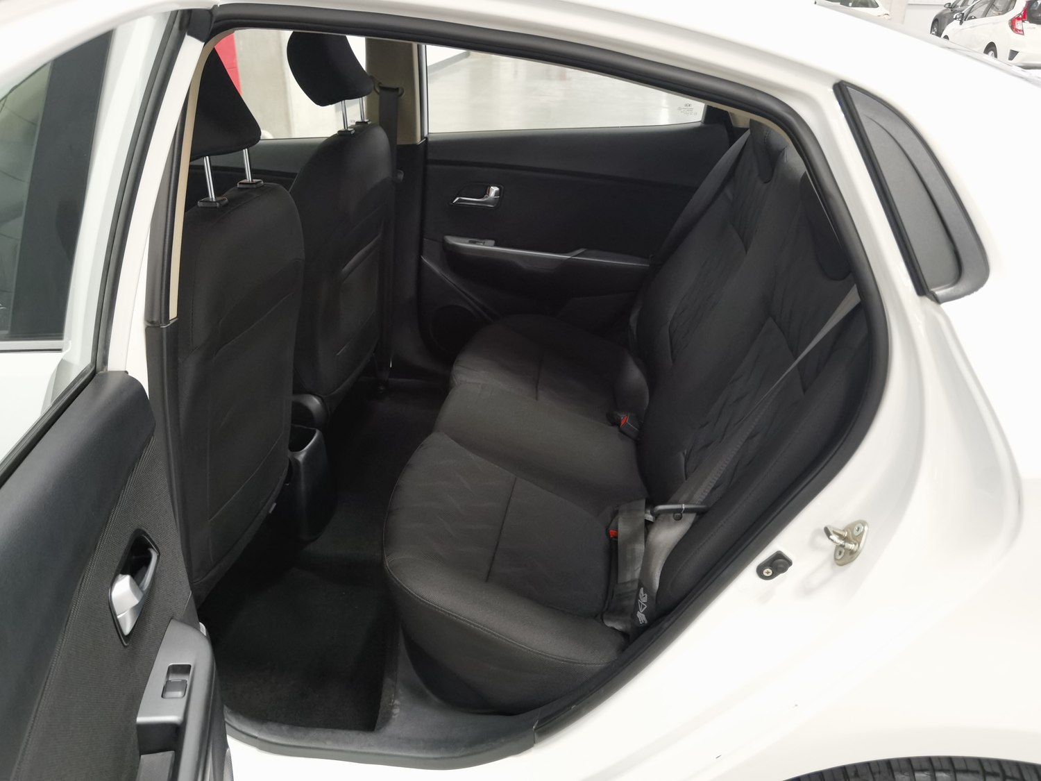 Used Kia K2 2015 1.4 AT