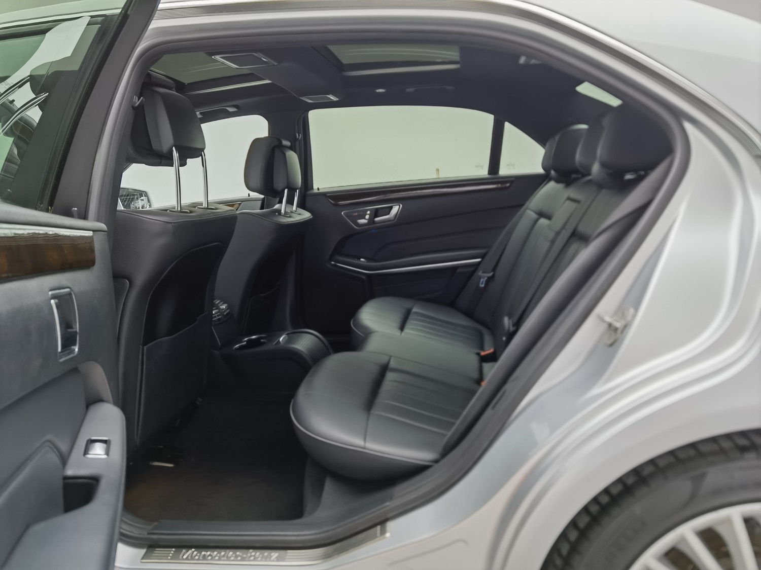 Used Mercedes-Benz E-Class 2015 2.0 AT