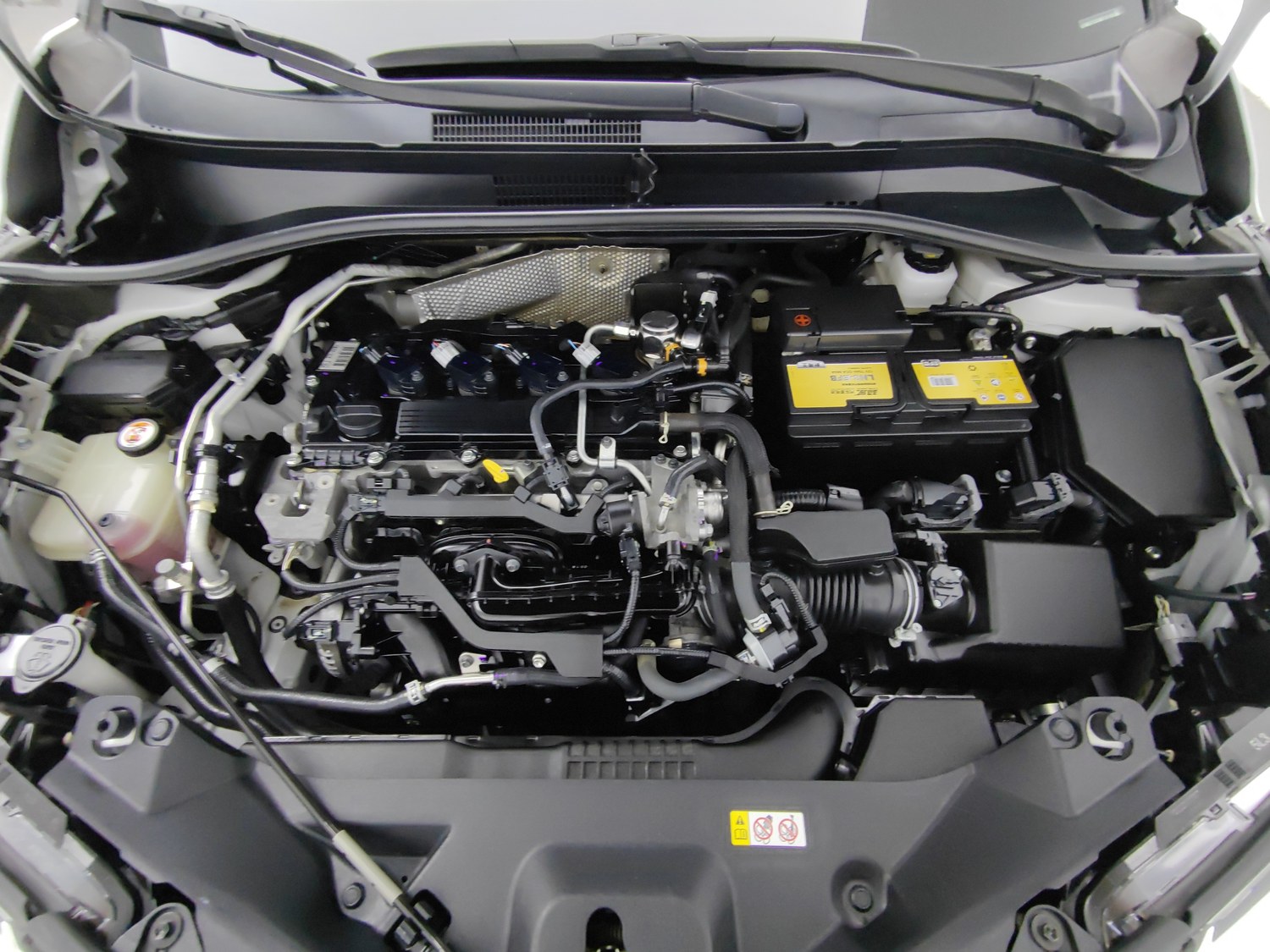 Used Toyota C-HR 2021 2.0 AT