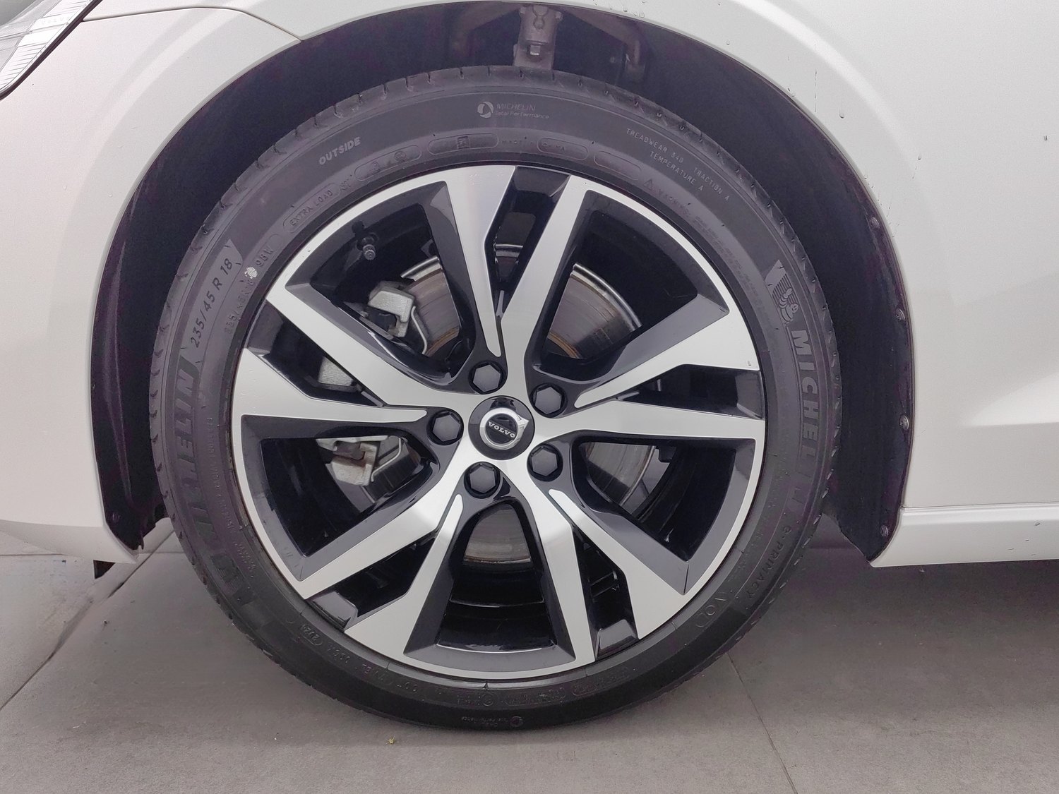 Used Volvo S60 2025 2.0 AT
