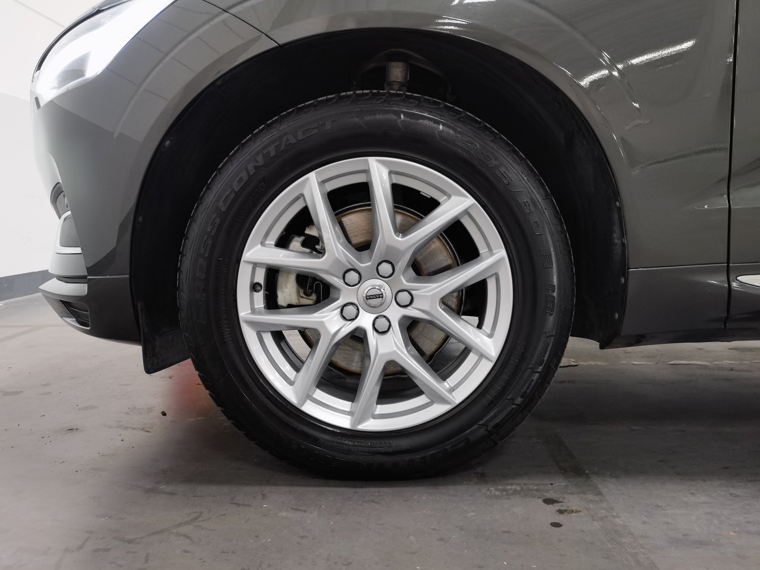 Used Volvo XC60 2021 2.0 AT