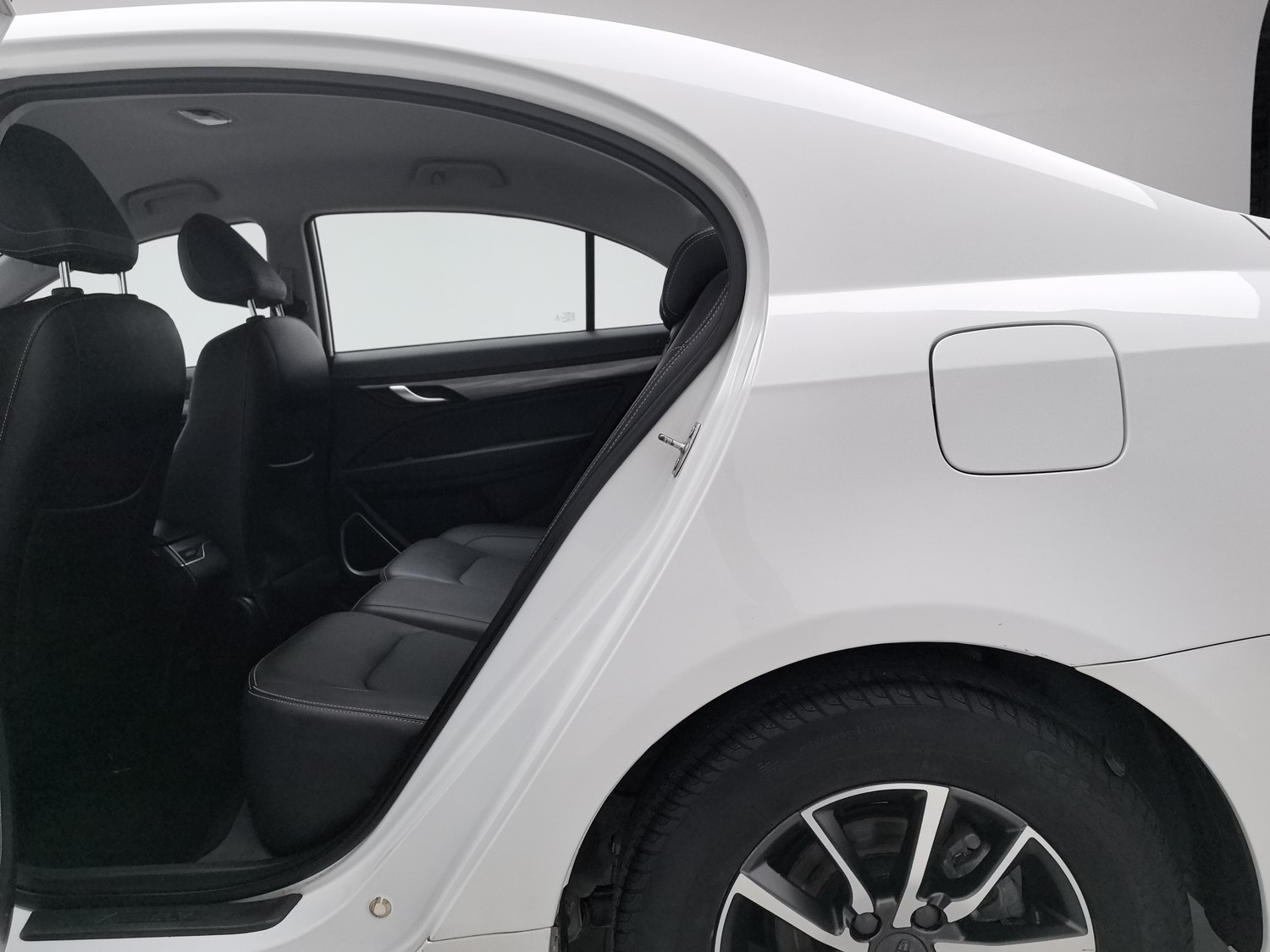 Used Geely Emgrand 2019 1.5 AT