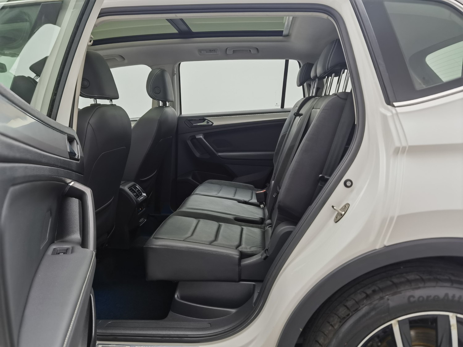 Used Volkswagen Tiguan L 2019 2.0 AT