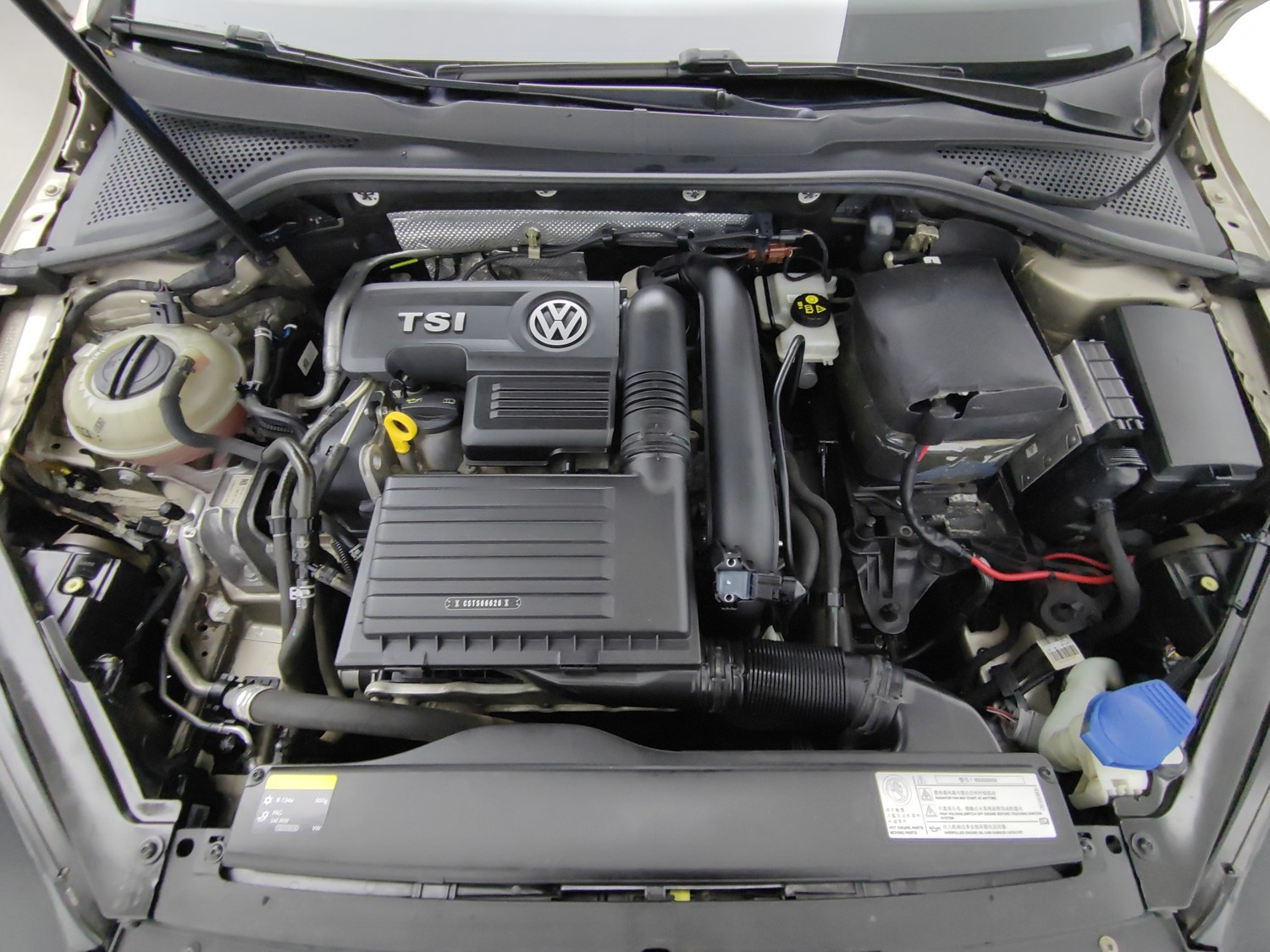 Used Volkswagen Golf 2017 1.4 AT
