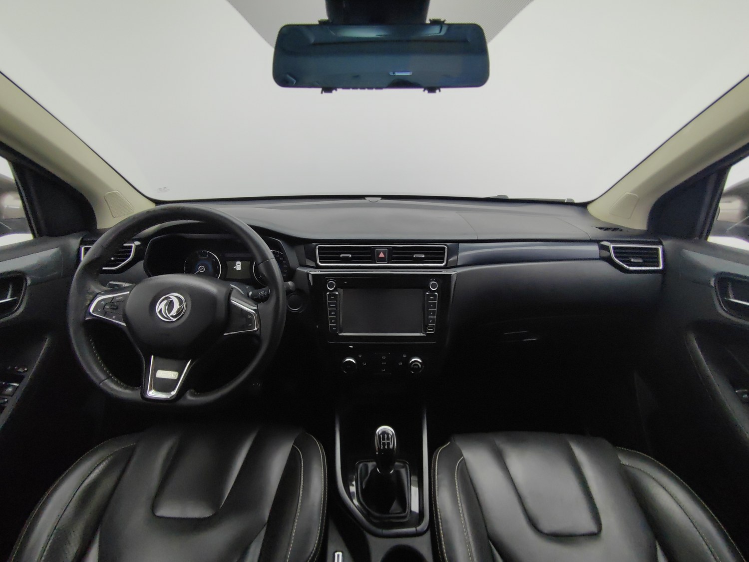 Used Dongfeng Fengon 580 2017 1.8 MT