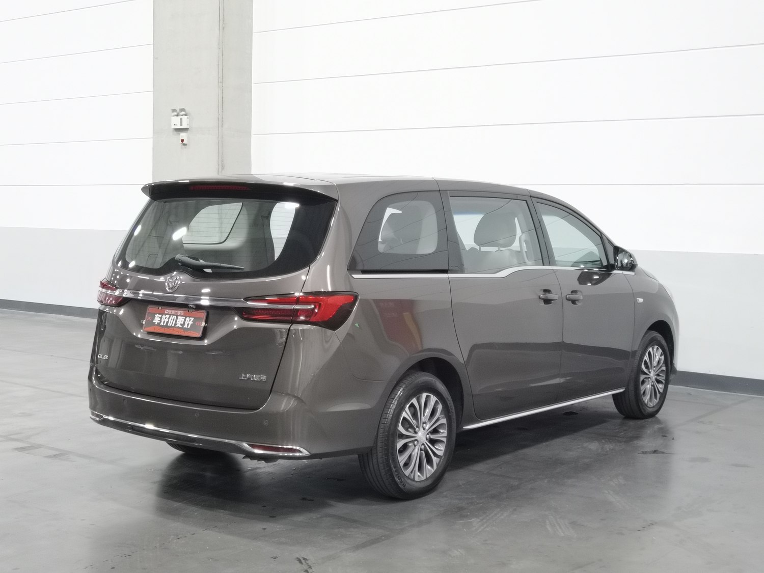 Used Buick GL8 2023 2.0 AT