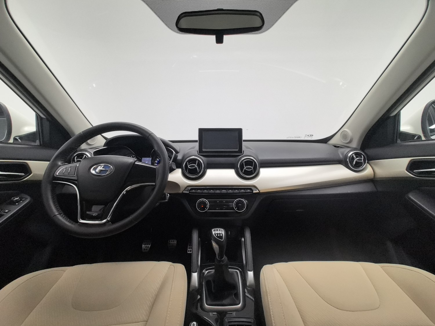 Used BAIC Changhe Q35 2016 1.5 MT